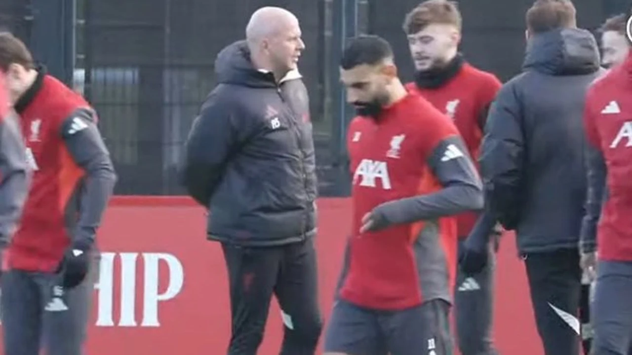 محمد صلاح يشارك بفعالية في تدريبات ليفربول استعدادًا للمباريات القادمة